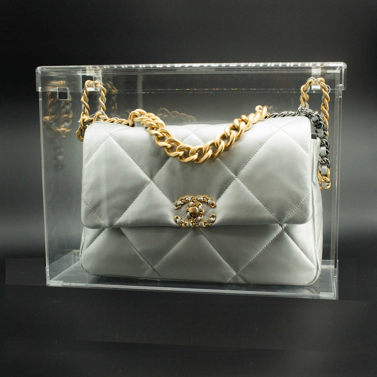 Products – Luxury Bag Display